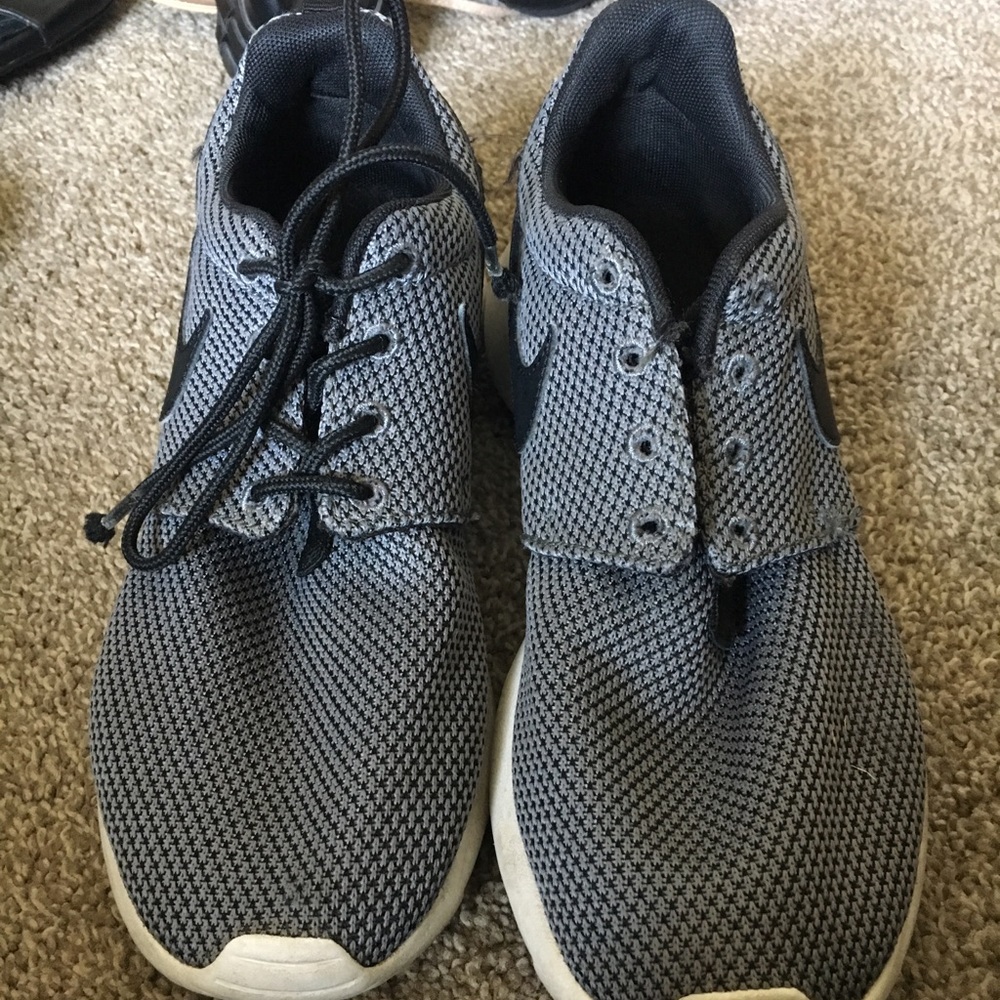 Nike Roshe's
